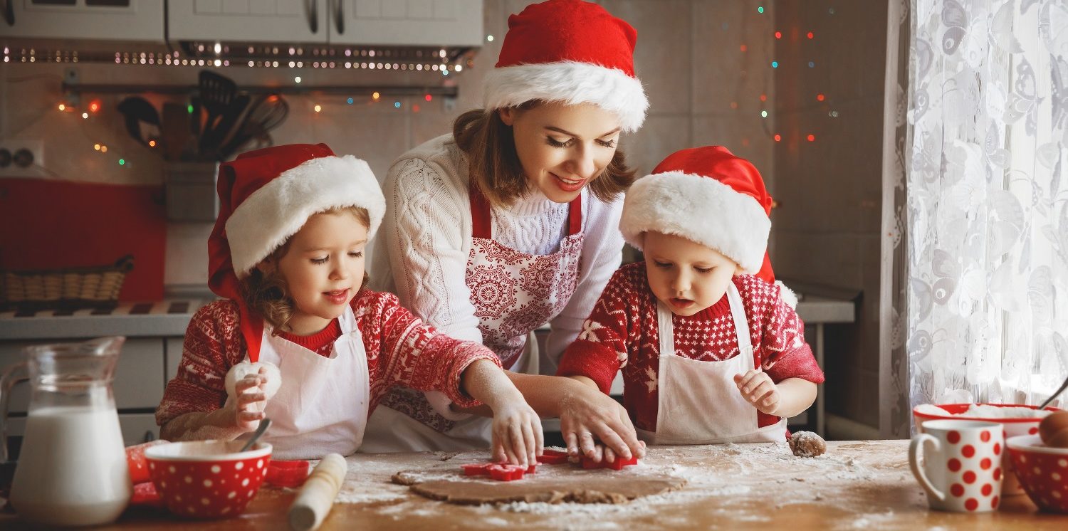 Family is Cooking Gingerbread cookies